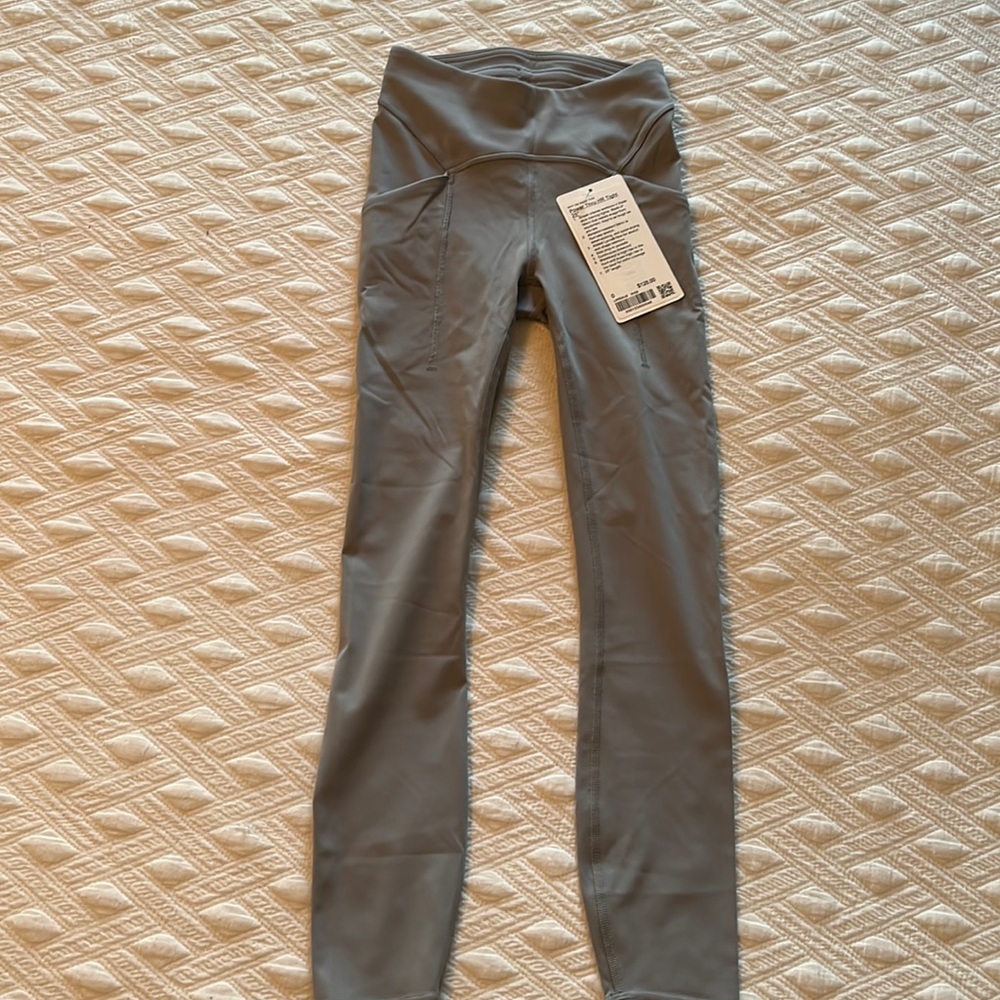Lululemon Power Thru HR Tight 25”